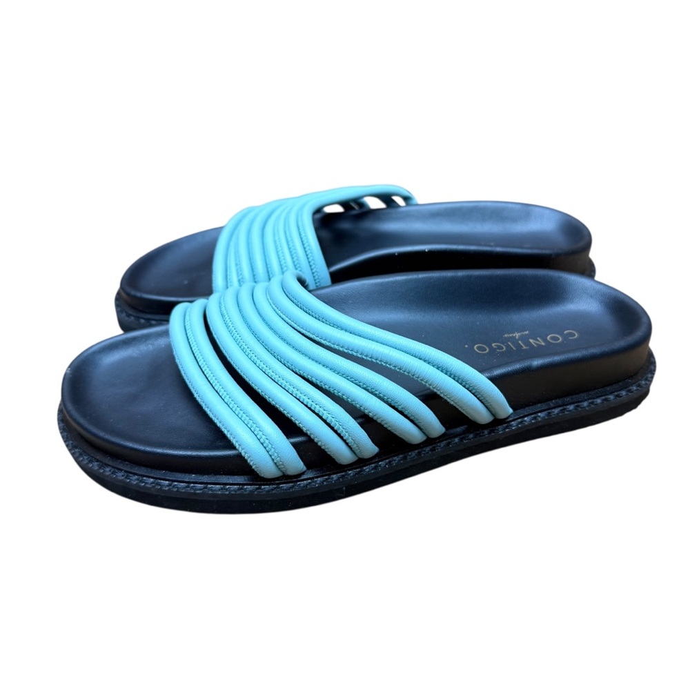 Contigo Women's size 7 Black and Blue Slide Sandals